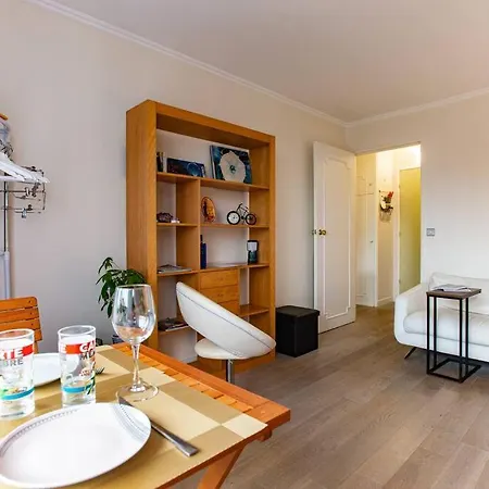 Studio With Balcony Paris Exterior photo