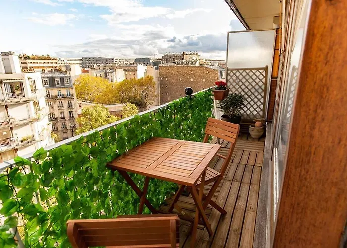 Studio With Balcony